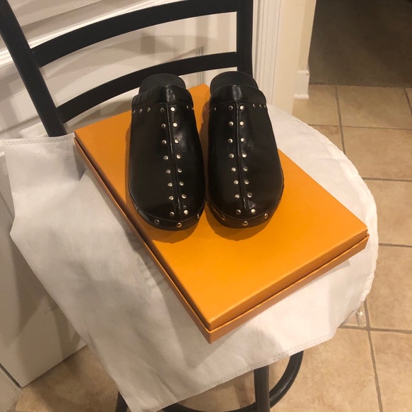 Shoes - Picture 6 of 6